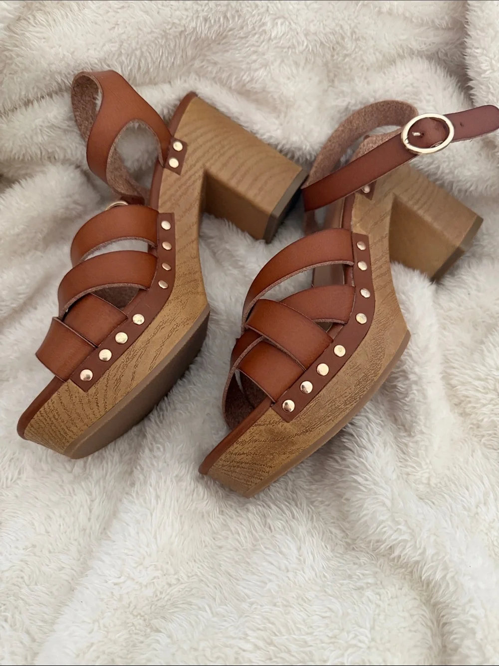 Old Navy Tan Brown Strappy Wedge Sandals